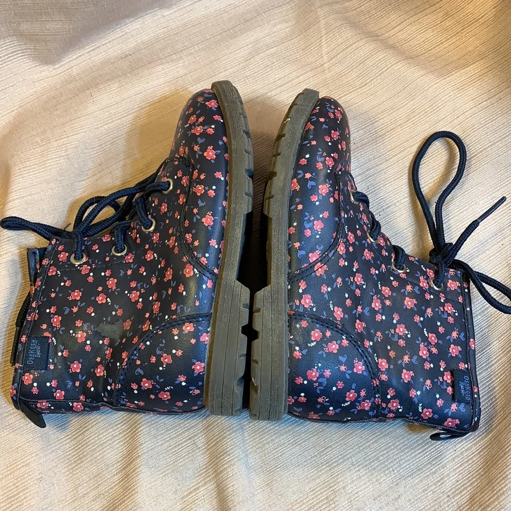OshKosh B’gosh ankle booties w/side zipper